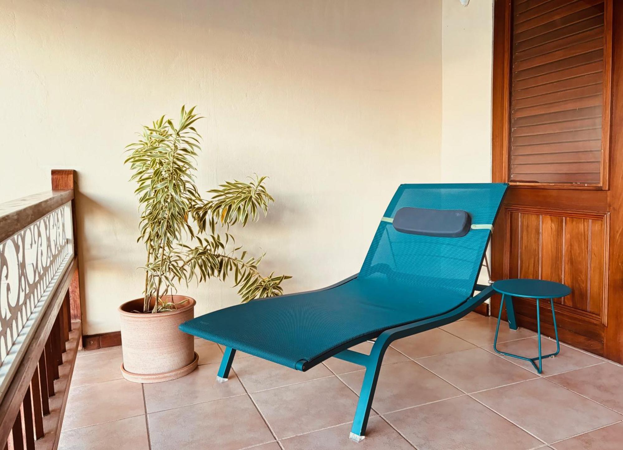 Gingerbread Suites Port Elizabeth Екстериор снимка